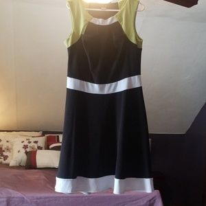 Skater dress w/cut outs. Black/white/lime green
